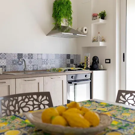 Umberto 303 Guest house *