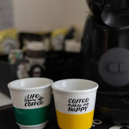 Umberto 303 Pensión Catania